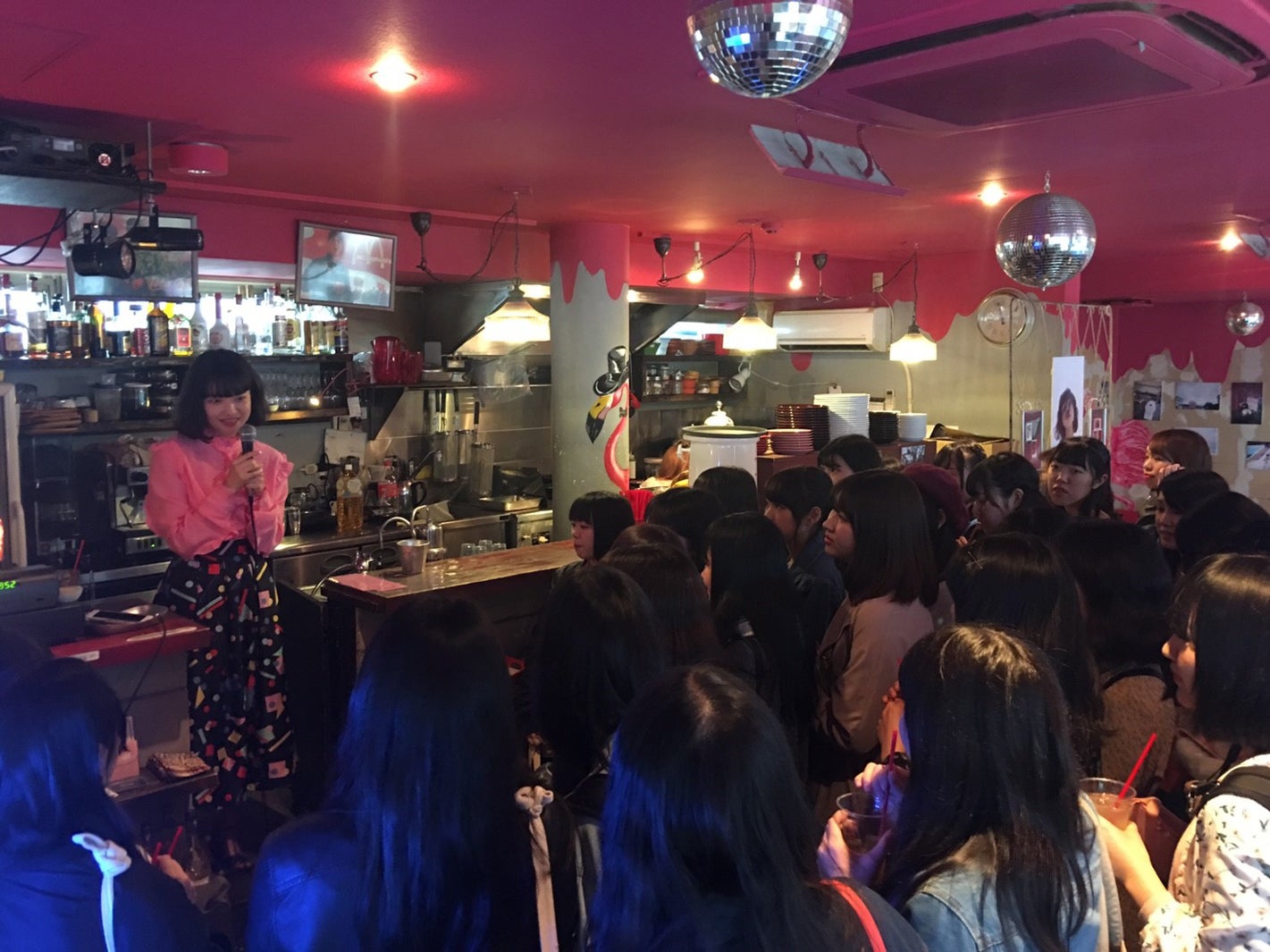 田中芽衣写真展イベントの様子（画像提供：所属事務所）