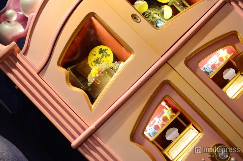 TDS「アリエルのワードローブ」