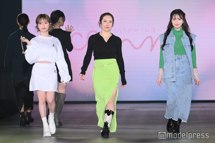 ヘラヘラ三銃士/まりな、ありしゃん、さおりん(C)モデルプレス