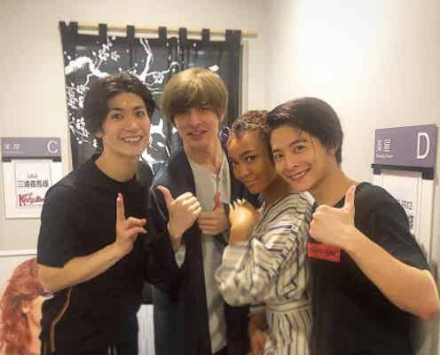 城田優、三浦春馬&小池徹平の舞台観劇 Crystal Kayとの集合ショットに反響「豪華すぎ」「最高」