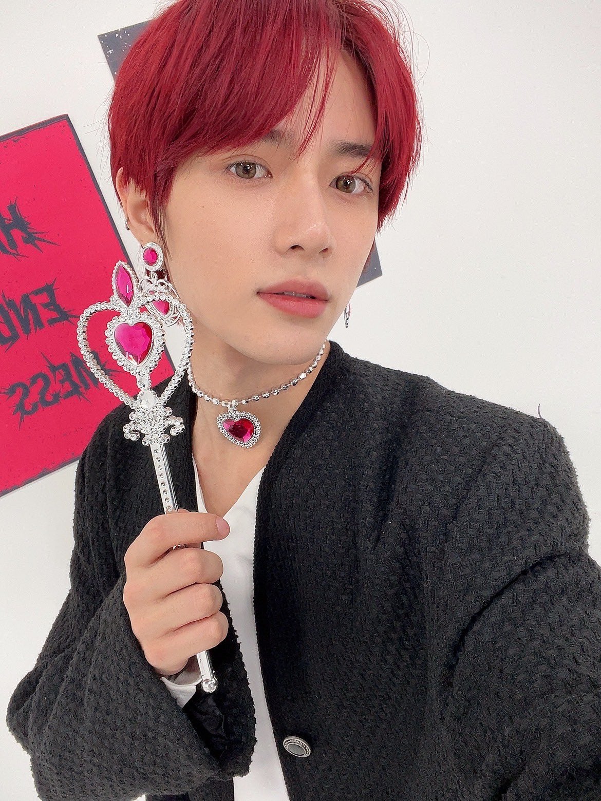 TXTボムギュ＆スビン、プリンセスアクセが似合いすぎる美貌 ファン驚愕「これは幻？」