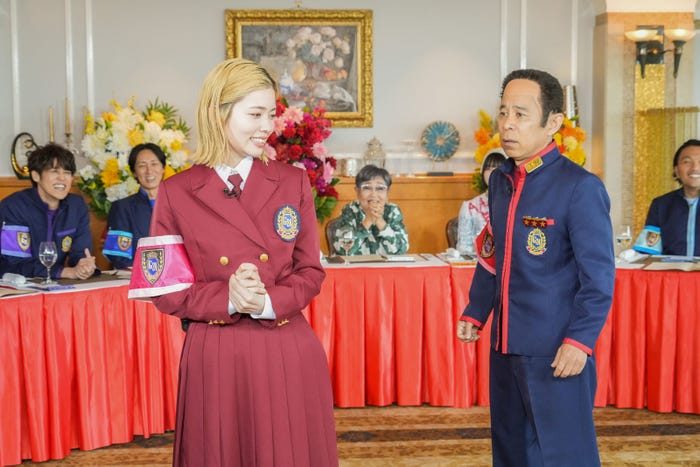 小芝風花、岡村隆史(C)日本テレビ
