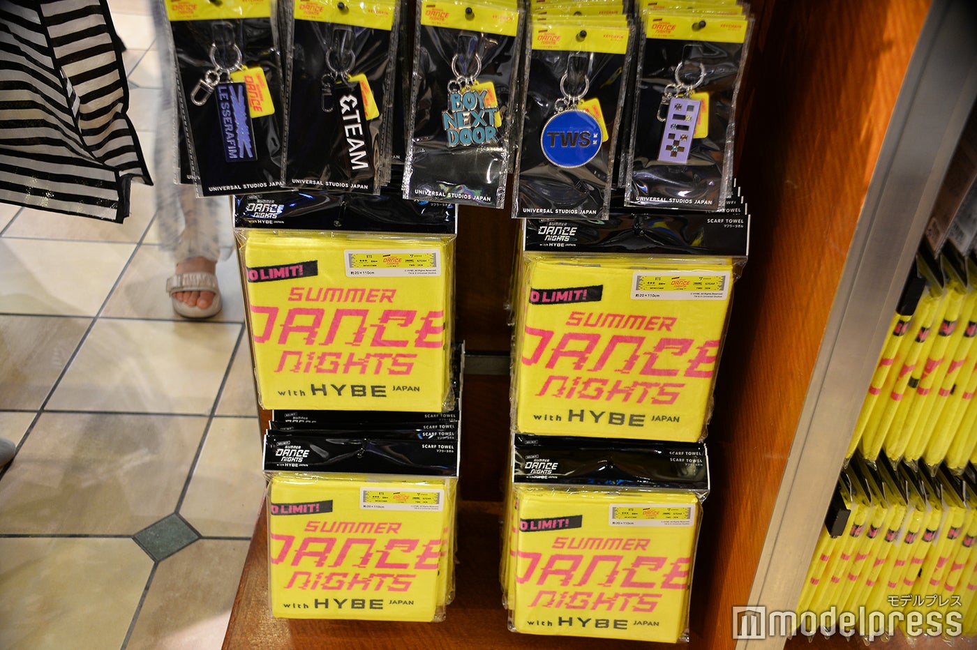 「NO LIMIT！ サマーダンスナイト with HYBE JAPAN」グッズ（C）モデルプレス