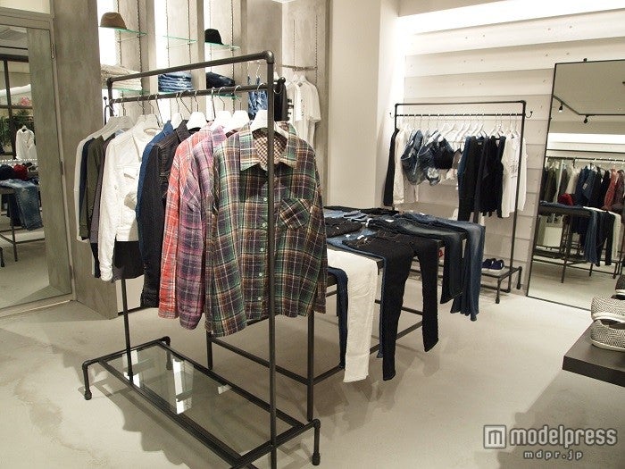 8月29日にニューオープンした「Regalect（リガレクト）」内観