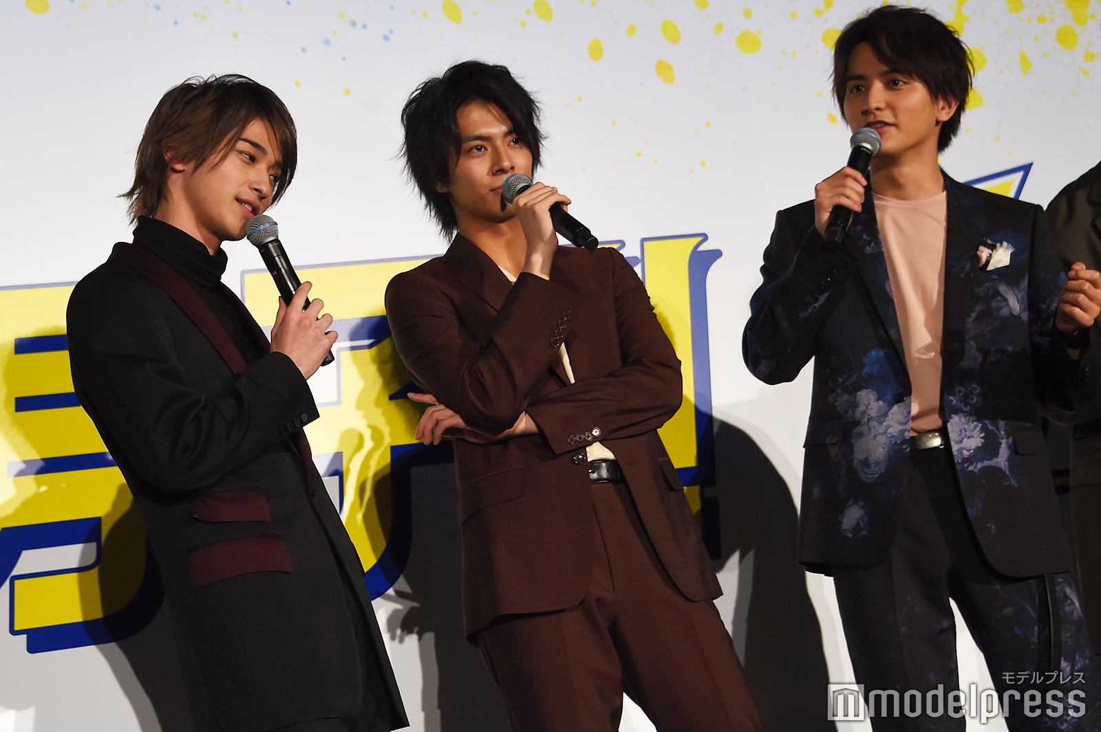 横浜流星 舞台挨拶で即興ラップを披露 俺は流星 彗星のごとく現れた流星 チア男子 モデルプレス