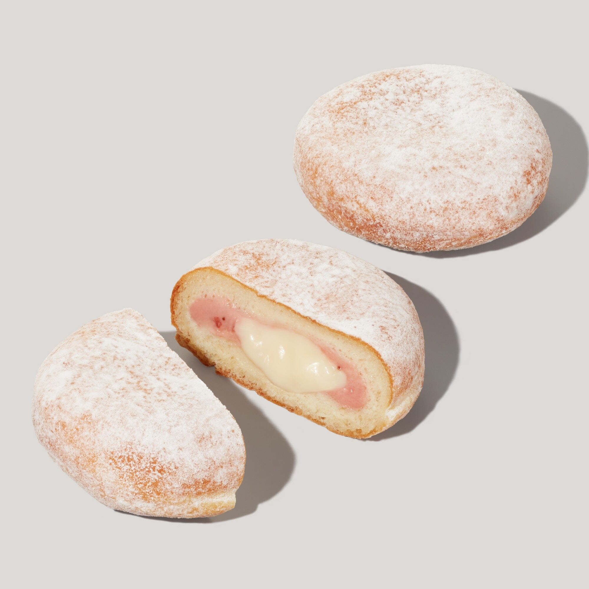 ストロベリーミルク マラサダ（提供写真）