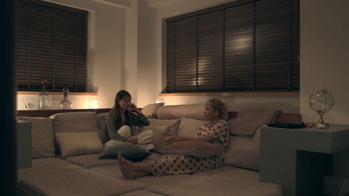 愛華、花「TERRACE HOUSE TOKYO 2019-2020」23rd WEEK(C)フジテレビ/イースト・エンタテインメント