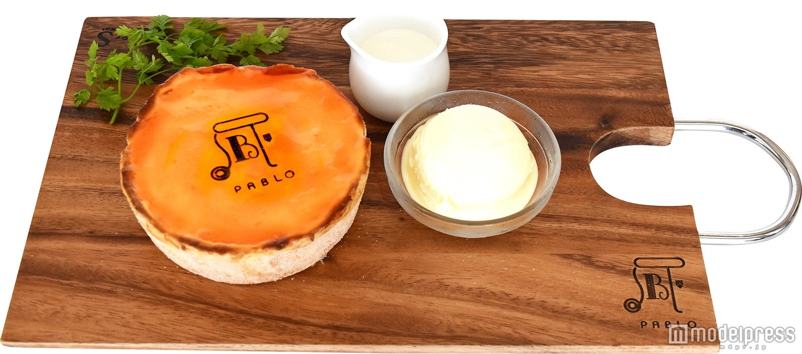 焼きたてミニチーズタルト マンゴー×ココナッツ