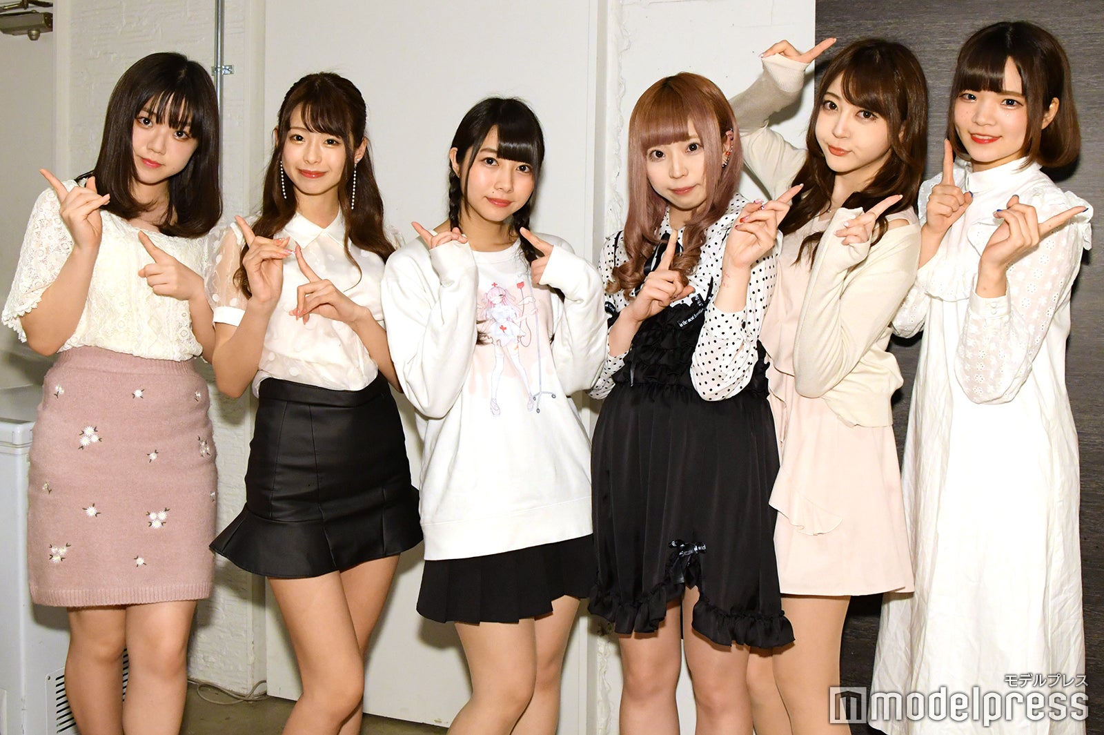 左から／唐沢風花、川崎ひかる、柴田あいこ、藤澤萌、斎藤真尋、高峯めい（C）モデルプレス