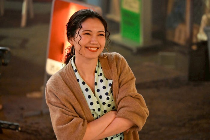 二階堂ふみ「もしもこの世が舞台なら、楽屋はどこにあるのだろう」第10話(C)フジテレビ