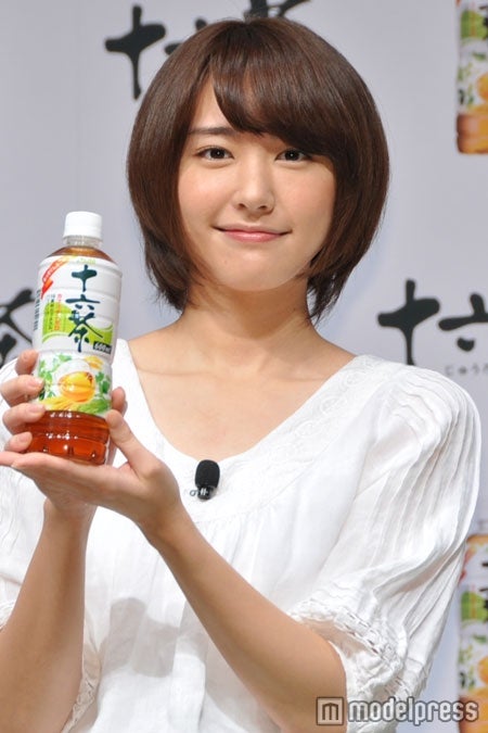 新垣結衣、ミニスカで元気いっぱいダンス披露　