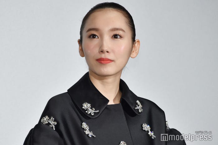 飯豊まりえ(C)モデルプレス