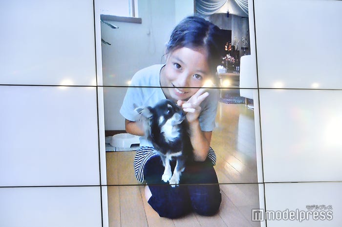 橋本環奈/幼少期の写真(C)モデルプレス