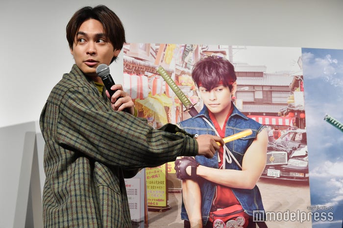 柳楽優弥「これ結構…レベル高いですよね」 (C)モデルプレス