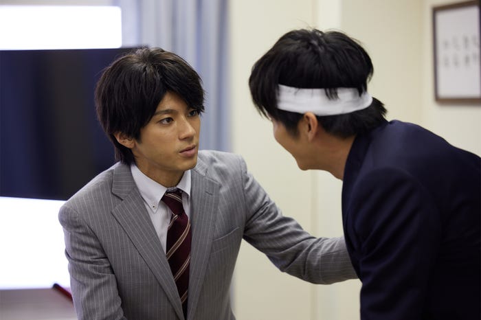 山田裕貴、田中圭「先生を消す方程式。」第2話より(C)テレビ朝日