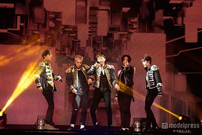 「WINNER JAPAN TOUR 2015」より