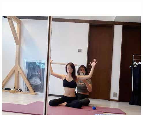 板野友美、美くびれ際立つトレーニング風景に「理想のスタイル」と反響