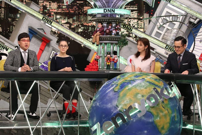 山里亮太、蒼井優、小澤陽子、有田哲平(C)フジテレビ