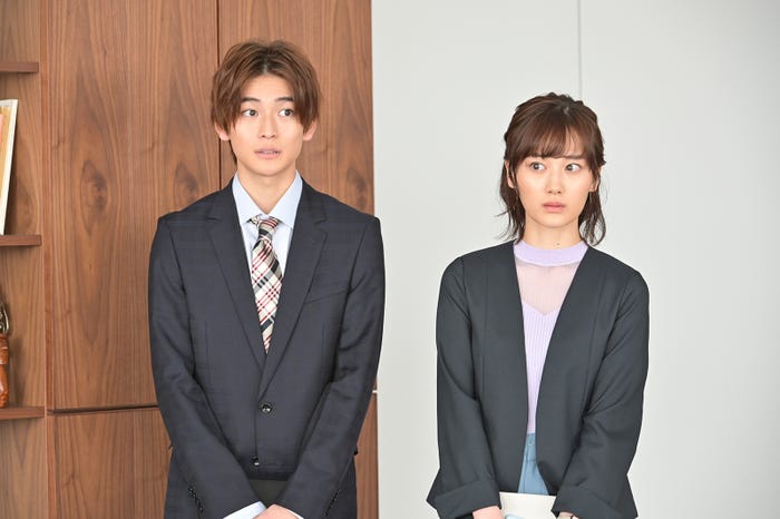 高橋文哉、山下美月「着飾る恋には理由があって」(C)TBS