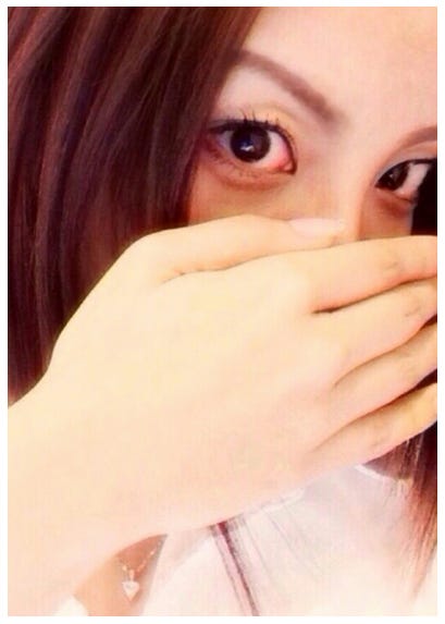 米倉涼子風ものまねメイクを披露したざわちん/ざわちんオフィシャルブログ(Ameba)より【モデルプレス】