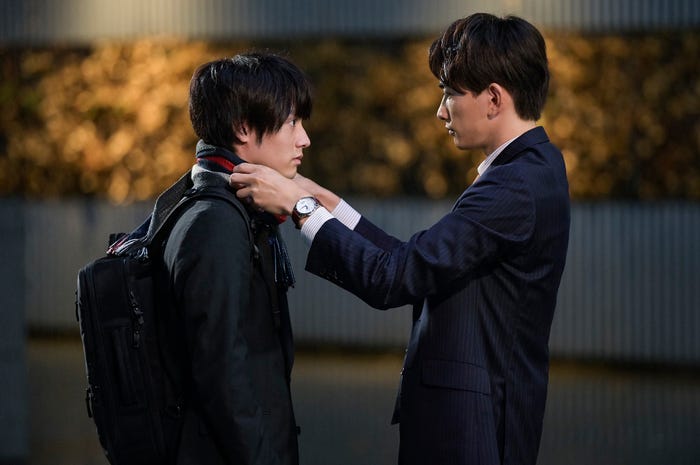 赤楚衛二、町田啓太/「30歳まで童貞だと魔法使いになれるらしい」ドラマ版場面写真(C)豊田悠/SQUARE ENIX・「チェリまほ THE MOVIE」製作委員会