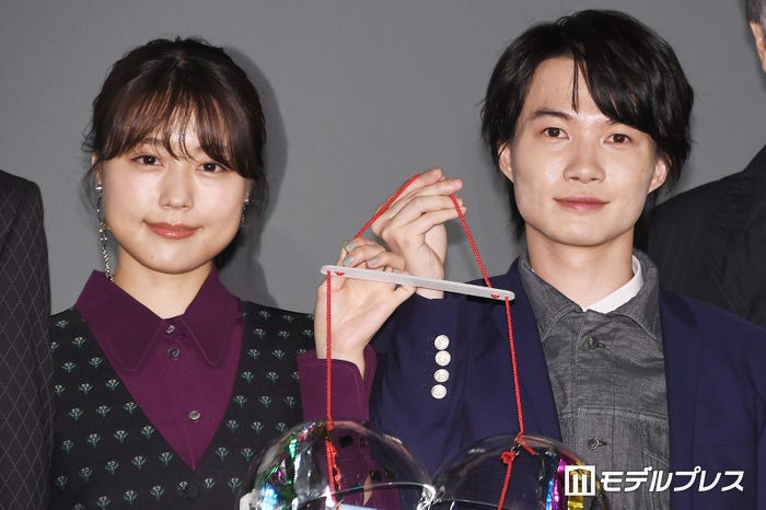 有村架純、神木隆之介 (C)モデルプレス
