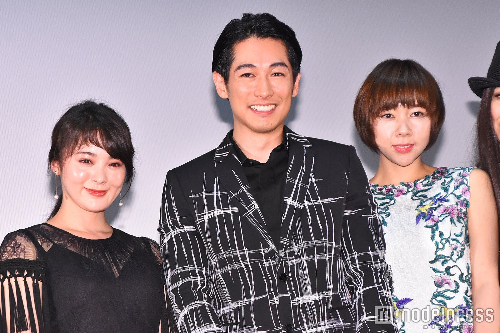 貫地谷しほり、ディーン・フジオカ、柊子 （C）モデルプレス