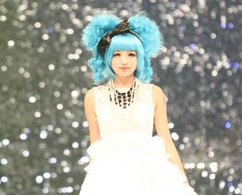 人気モデル、初音ミクファッションで日本のトレンドを発信