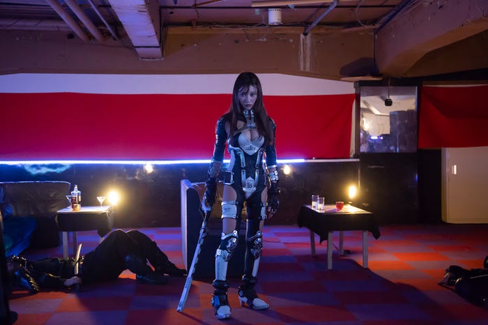 明日花キララ (C)「IRON GIRL FW」製作委員会