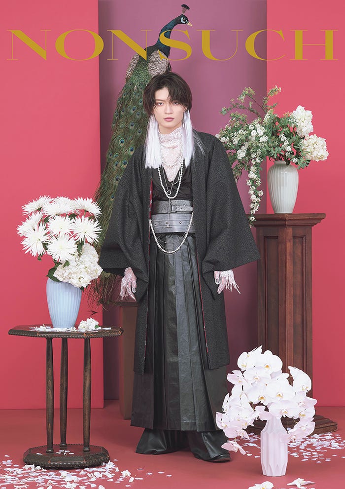 杢代和人2nd写真集「NONSUCH」もっくん二十歳記念スペシャル版(C)KADOKAWA/撮影:永野恭平