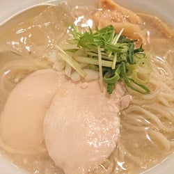 飲んだ後の〆ラーメンは最高にウマい!ガチ飲みできて、ラーメンもおいしい、ラーメン酒場『麺屋ばらいち』