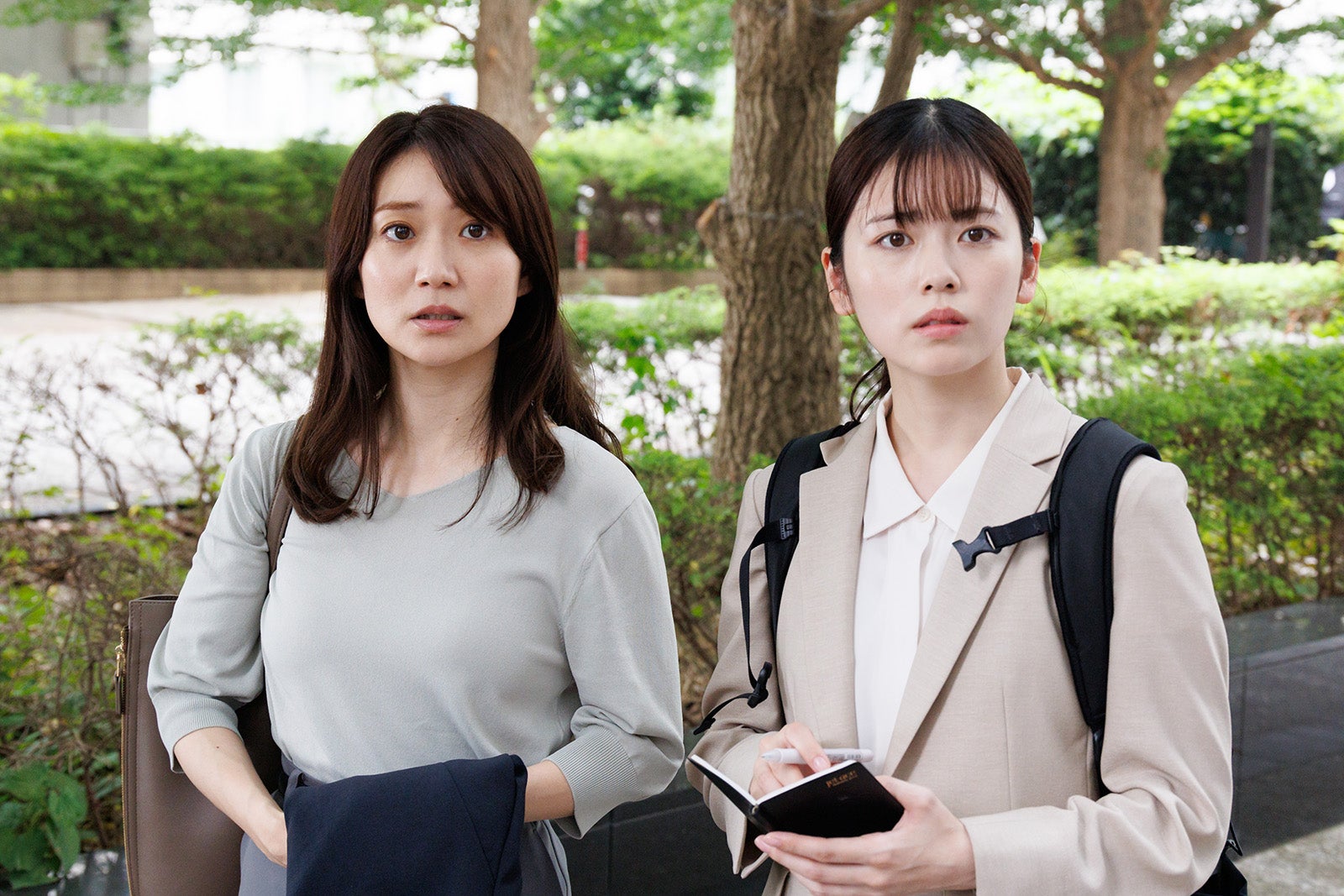 通販 小芝風花＆大島優子“さくまこ”バディが揃ってクランクアップ アイドル