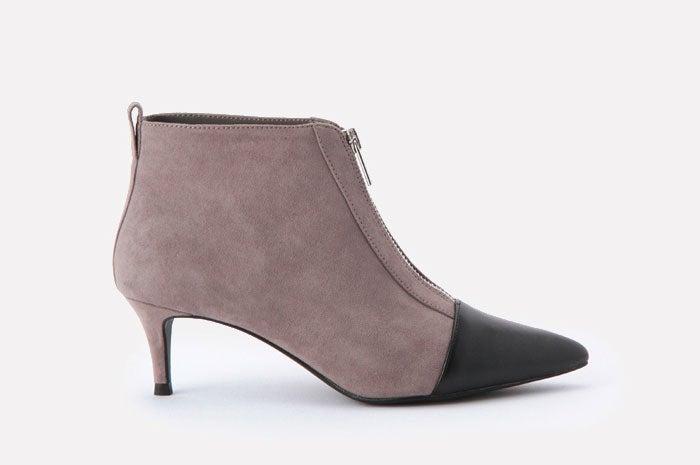 ジップディティールヒールブーツ「CHARLES & KEITH」9,180円（税込）／画像提供：CHARLES & KEITH