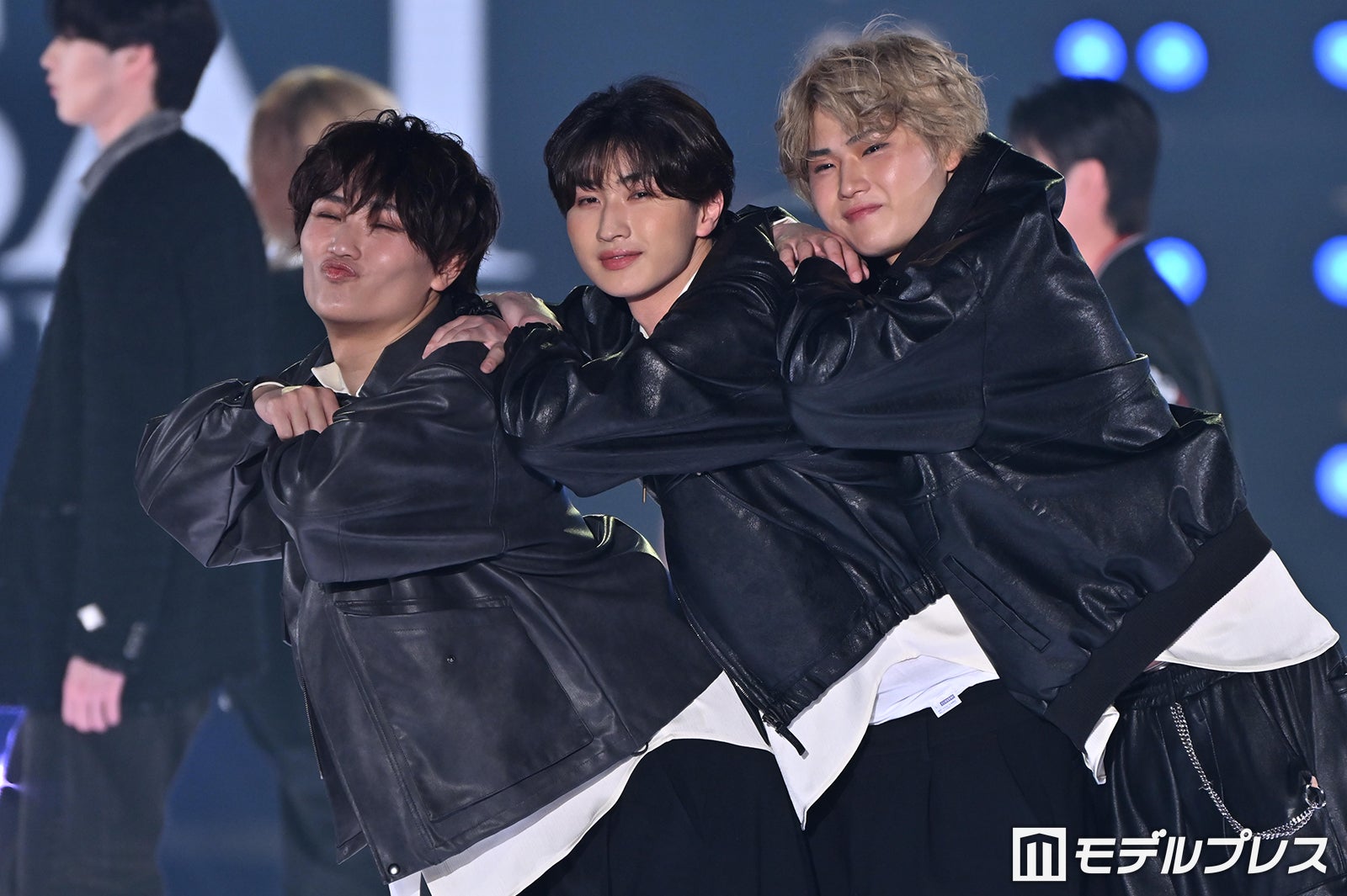 日本初“3兄弟YouTuber”すずしょうと、クール＆わちゃわちゃのギャップランウェイ【関コレ2026S/S】