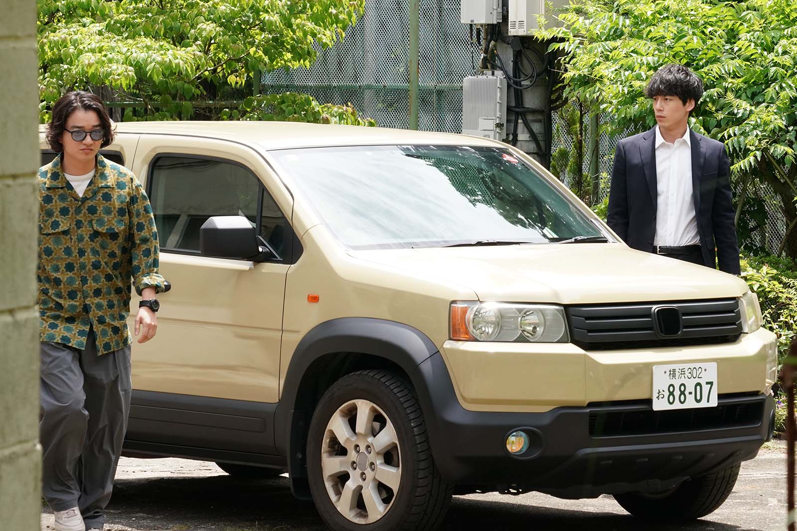 染谷将太、坂口健太郎「CODE―願いの代償―」第3話より（C）読売テレビ・日本テレビ