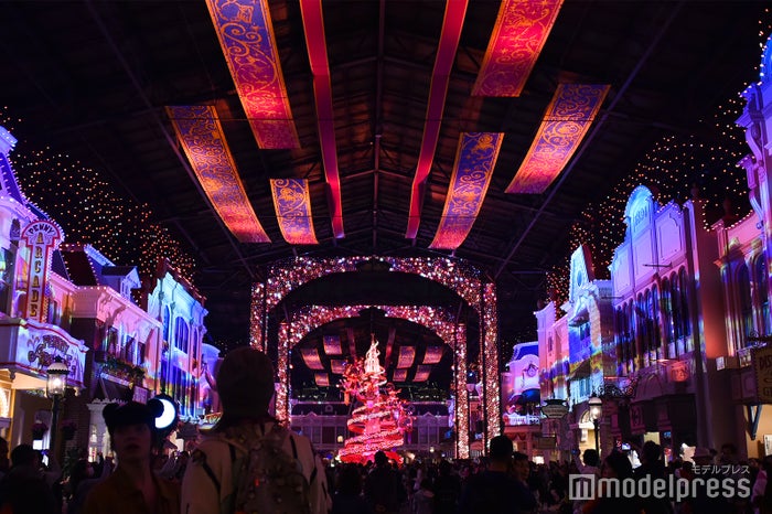 セレブレーションストリート(C)モデルプレス(C)Disney