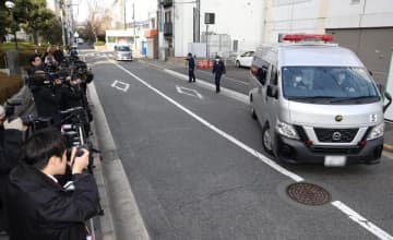 広島 羽月隆太郎容疑者が送検 早朝から報道陣30人 前日には薬物含んだカートリッジが複数見つかる 容疑は否認