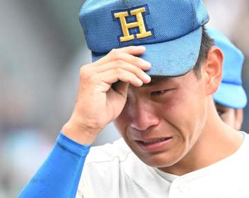 花咲徳栄 エース・黒川が号泣 グラウンドに突っ伏して立ち上がれず 仙台育英打線に1失点完投も惜敗