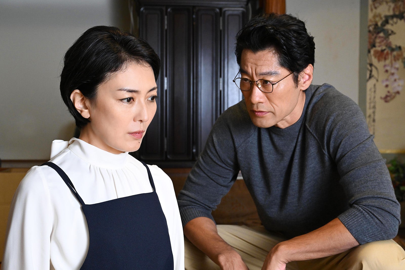 板谷由夏、平山祐介「ブラックファミリア～新堂家の復讐～」第6話より（C）読売テレビ