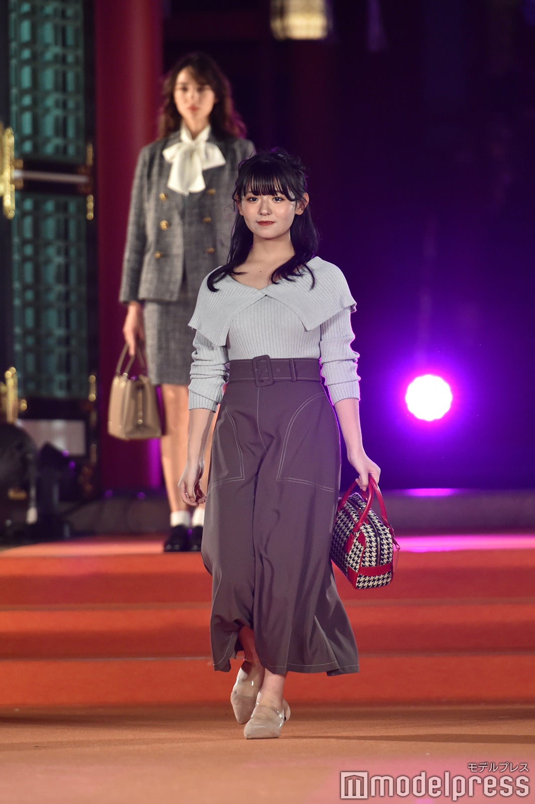 峯吉愛梨沙（C）モデルプレス