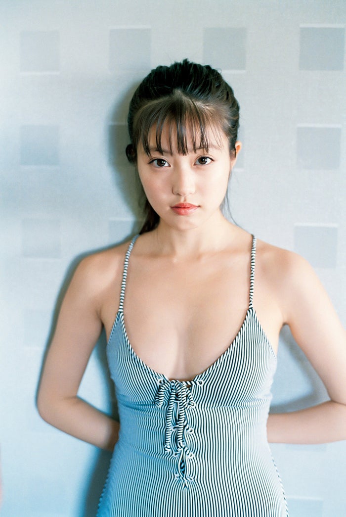 今田美桜 胸元ざっくり 浴衣ではしゃぐ姿も モデルプレス