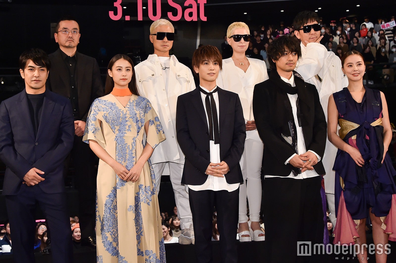 （前列左から）北村一輝、山本美月、岩田剛典、斎藤工、浅見れいな（後列左から）瀧本智行監督、VERBAL、LISA、☆Taku （C）モデルプレス