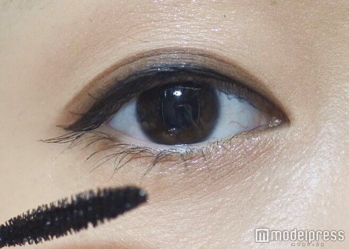 マスカラで目力アップ!/写真:MAKO(C)モデルプレス