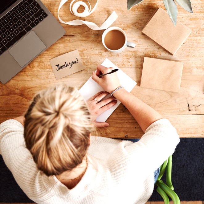 上司に贈る誕生日メッセージ文例 男性 女性別に好印象な書き方をレクチャー モデルプレス