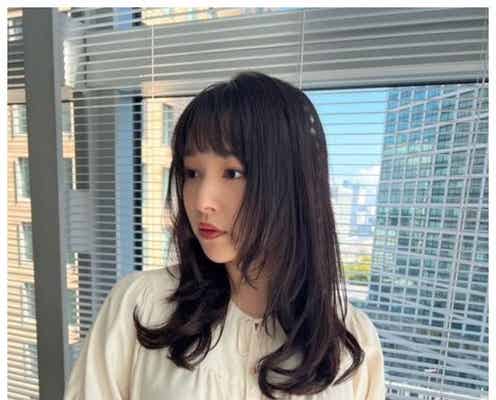 桜井日奈子、“顔周りレイヤー”新ヘアショット披露「なんか勇気出なくて」