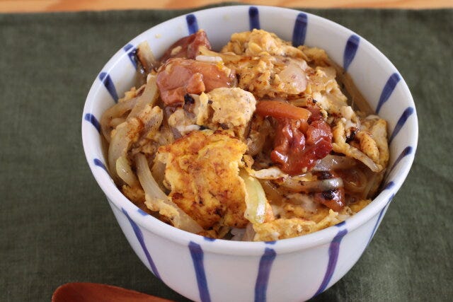 焼きとり缶で作る簡単親子丼