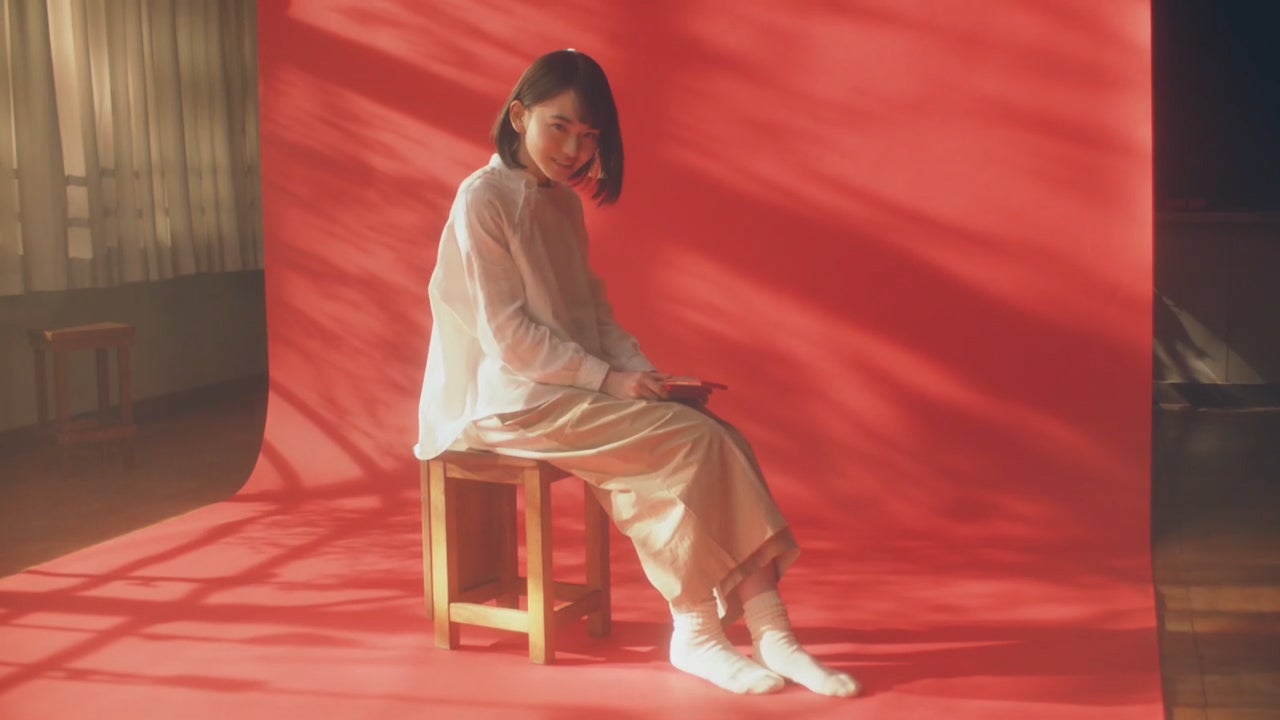 山田杏奈／新CMより（提供写真）