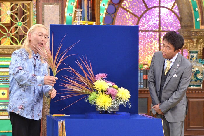 假屋崎省吾、浜田雅功(C)毎日放送