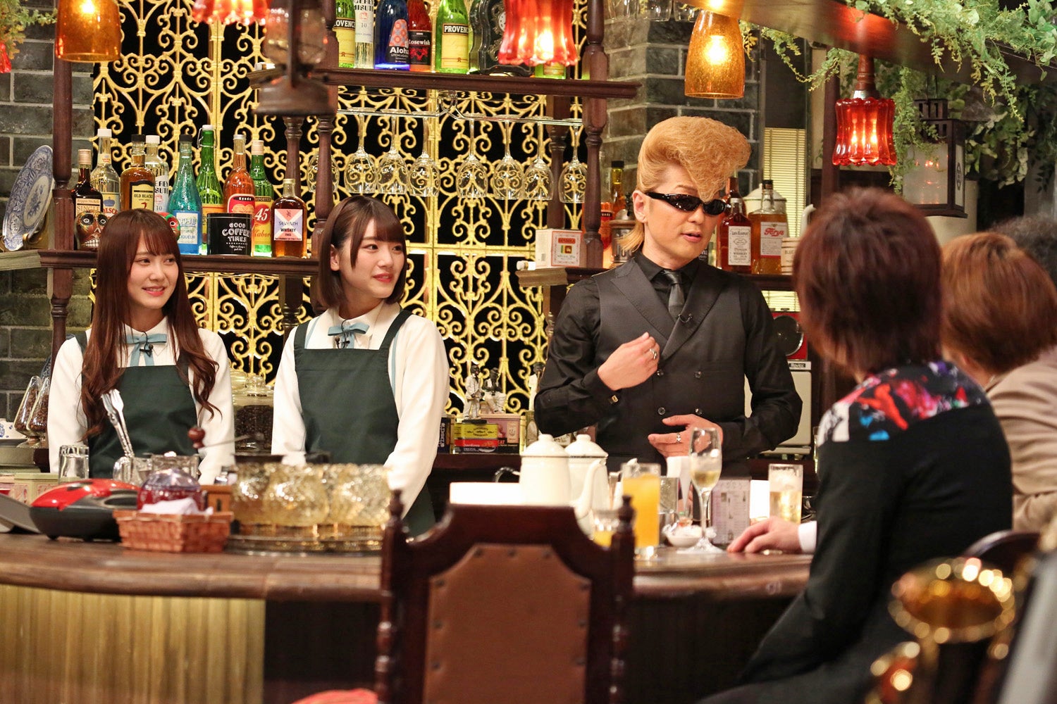 日向坂46加藤史帆＆佐々木美玲、サプライズ登場に観客沸く 豪華セッションも実現