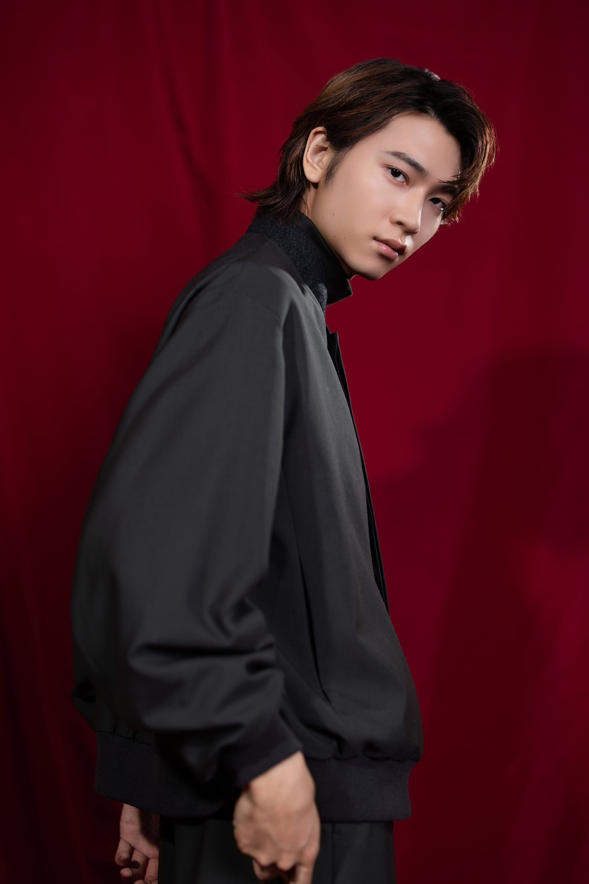 庄司浩平「モデルプレスカウントダウンマガジン vol.12」表紙（東京ニュース通信社刊）写真：野間憲治